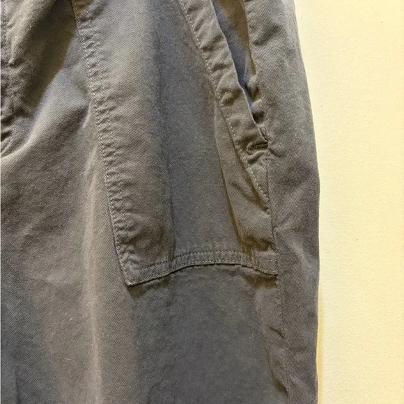 Women’s cargo tapered black rock for Frank and Eileen - Picture 2 of 6